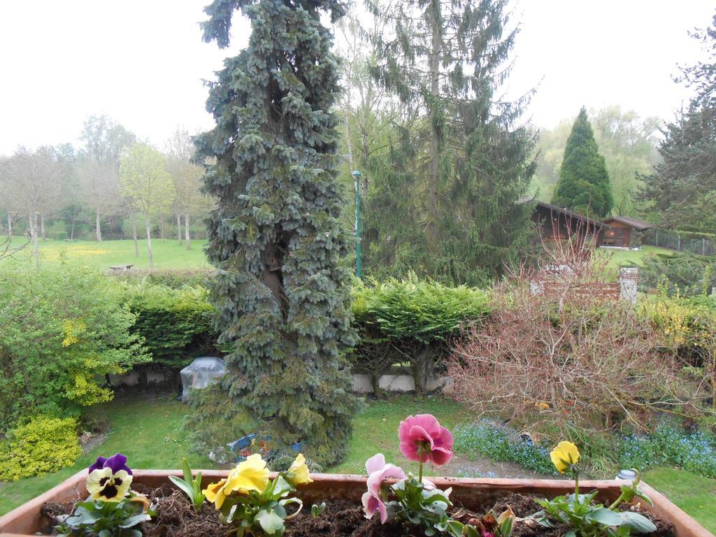 Aux Marguerites Villa Sainte-Genevieve-les-Gasny Rum bild