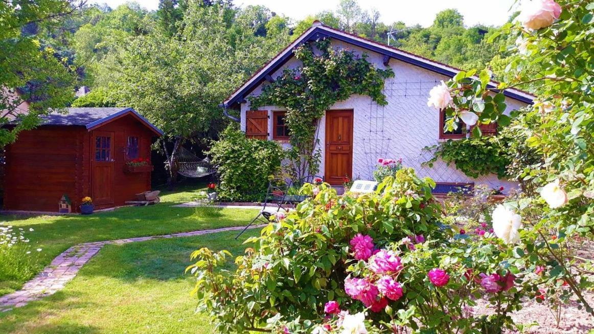 Aux Marguerites Villa Sainte-Genevieve-les-Gasny Exteriör bild