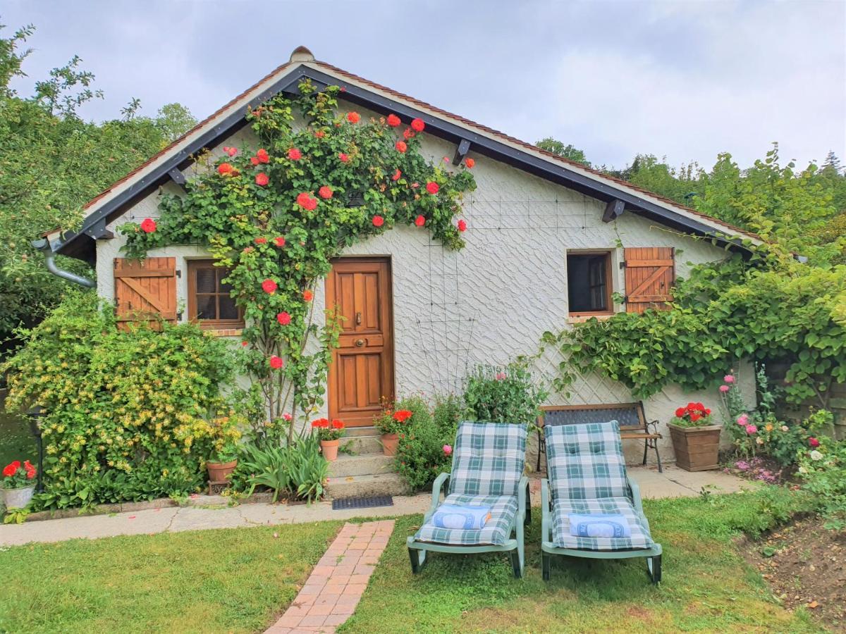 Aux Marguerites Villa Sainte-Genevieve-les-Gasny Exteriör bild
